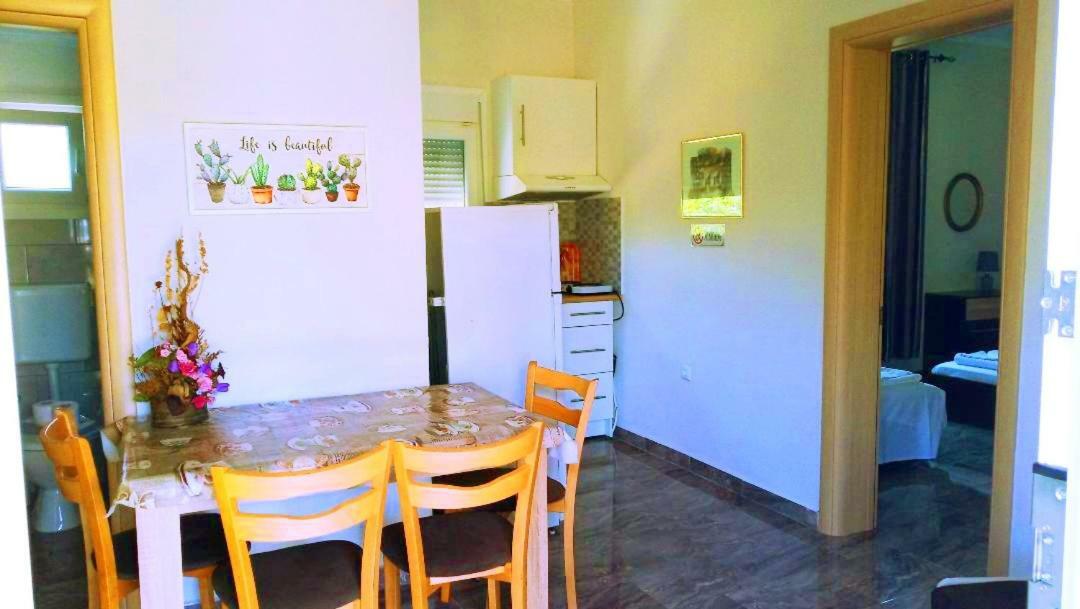 Cristi Apartments Szkála Rahoníu Kültér fotó